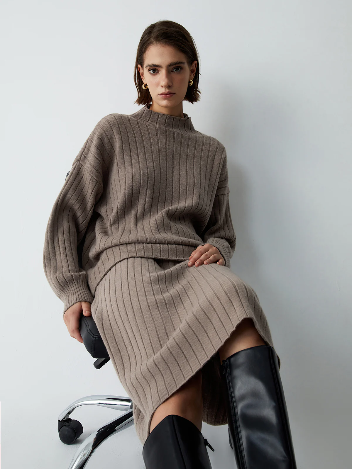 First Choice Two Piece Rib Knit Skirt Set - Image 4