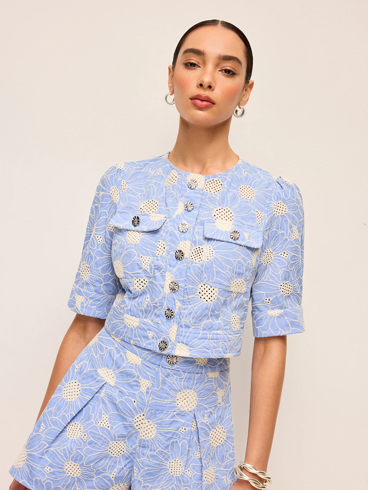 Floral Embroidered Button-Front Cropped Top - Image 4
