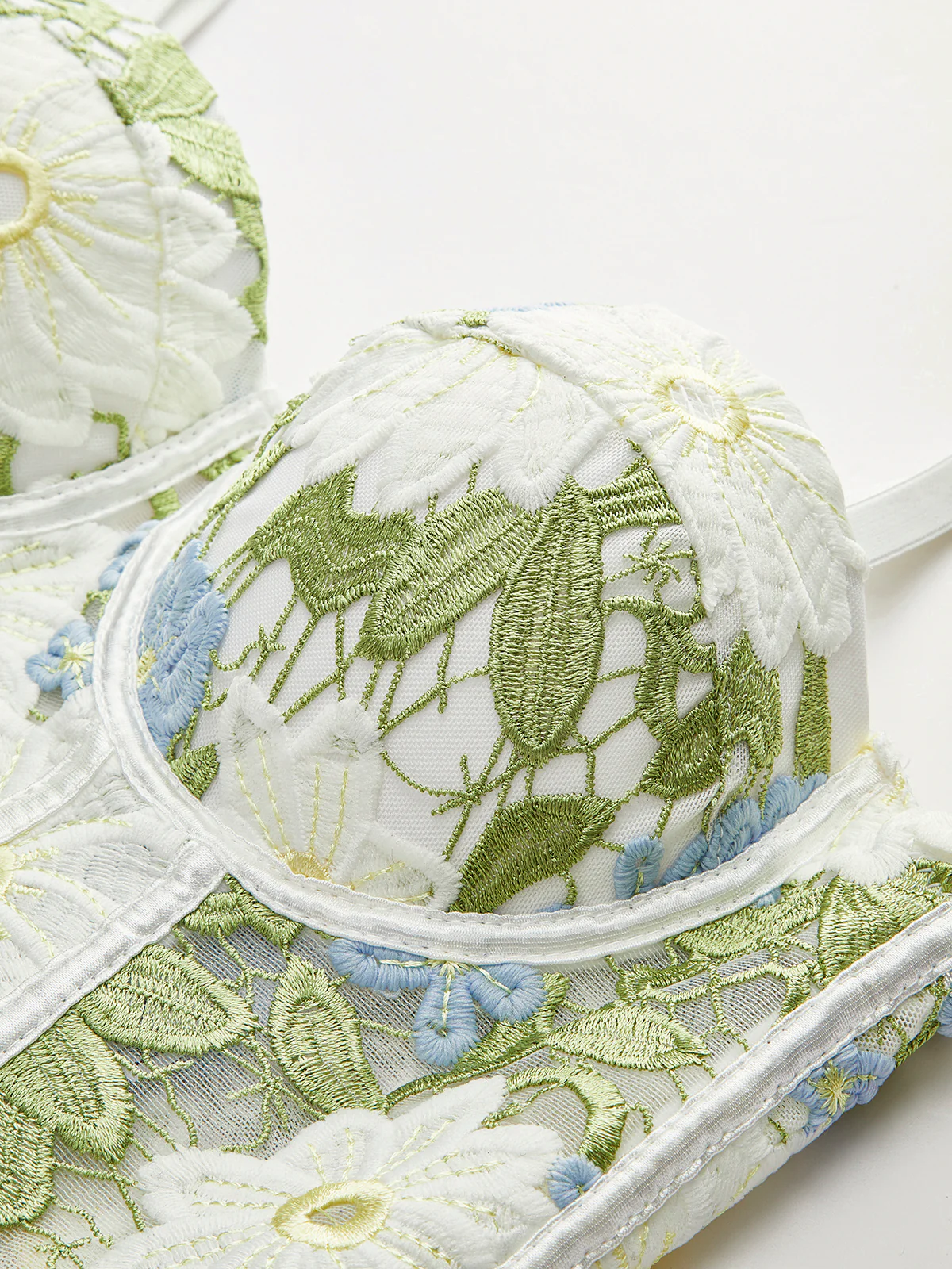 Floral Embroidered Sweetheart Corset - Image 2