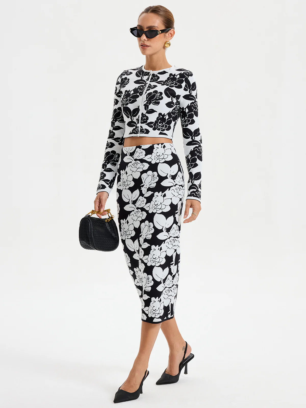 Floral Pattern Crop Cardigan - Image 2