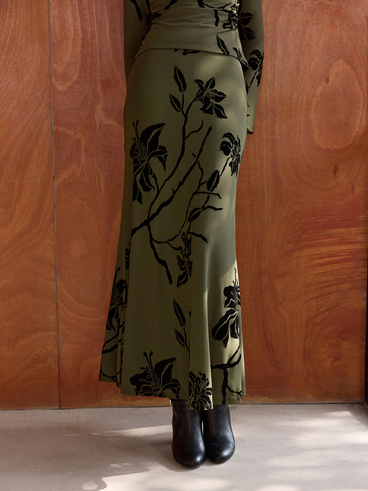 Floral Print Asymmetric Neck Top & Skirt Set - Image 6