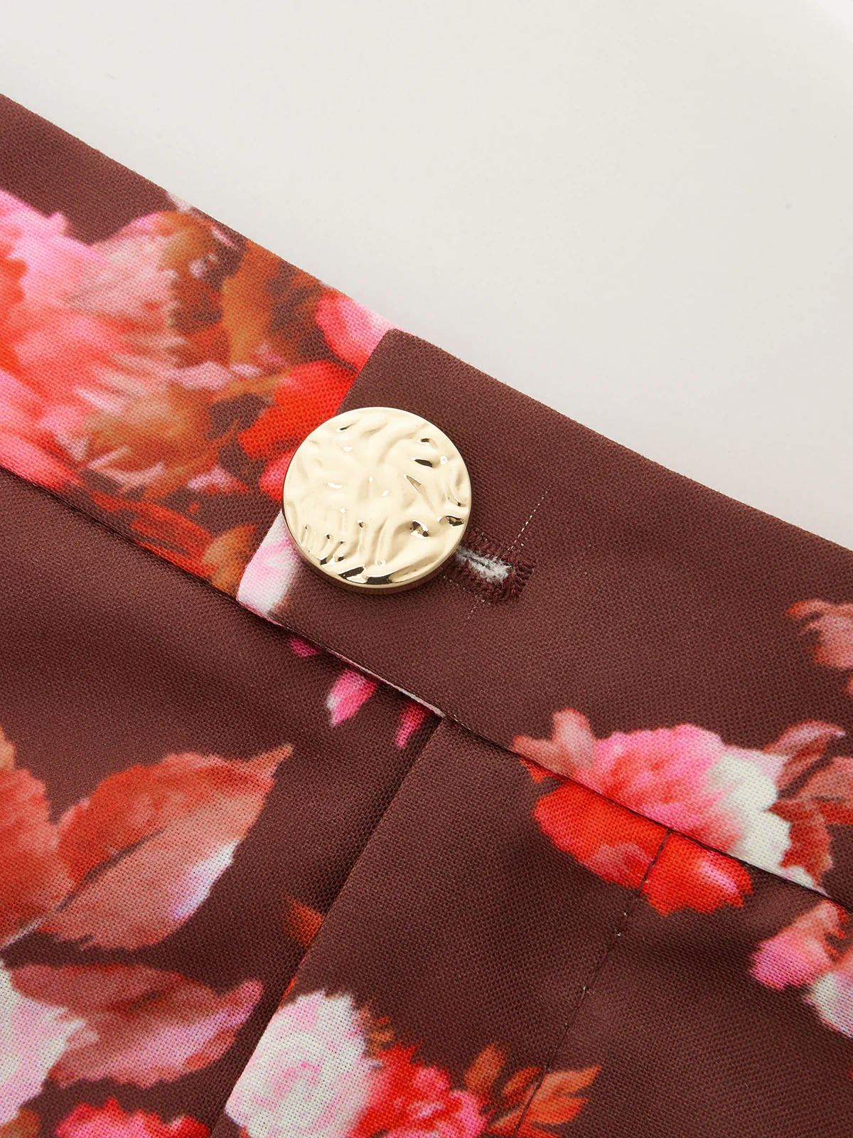 Floral Print Mid Waist Casual Shorts - Image 4