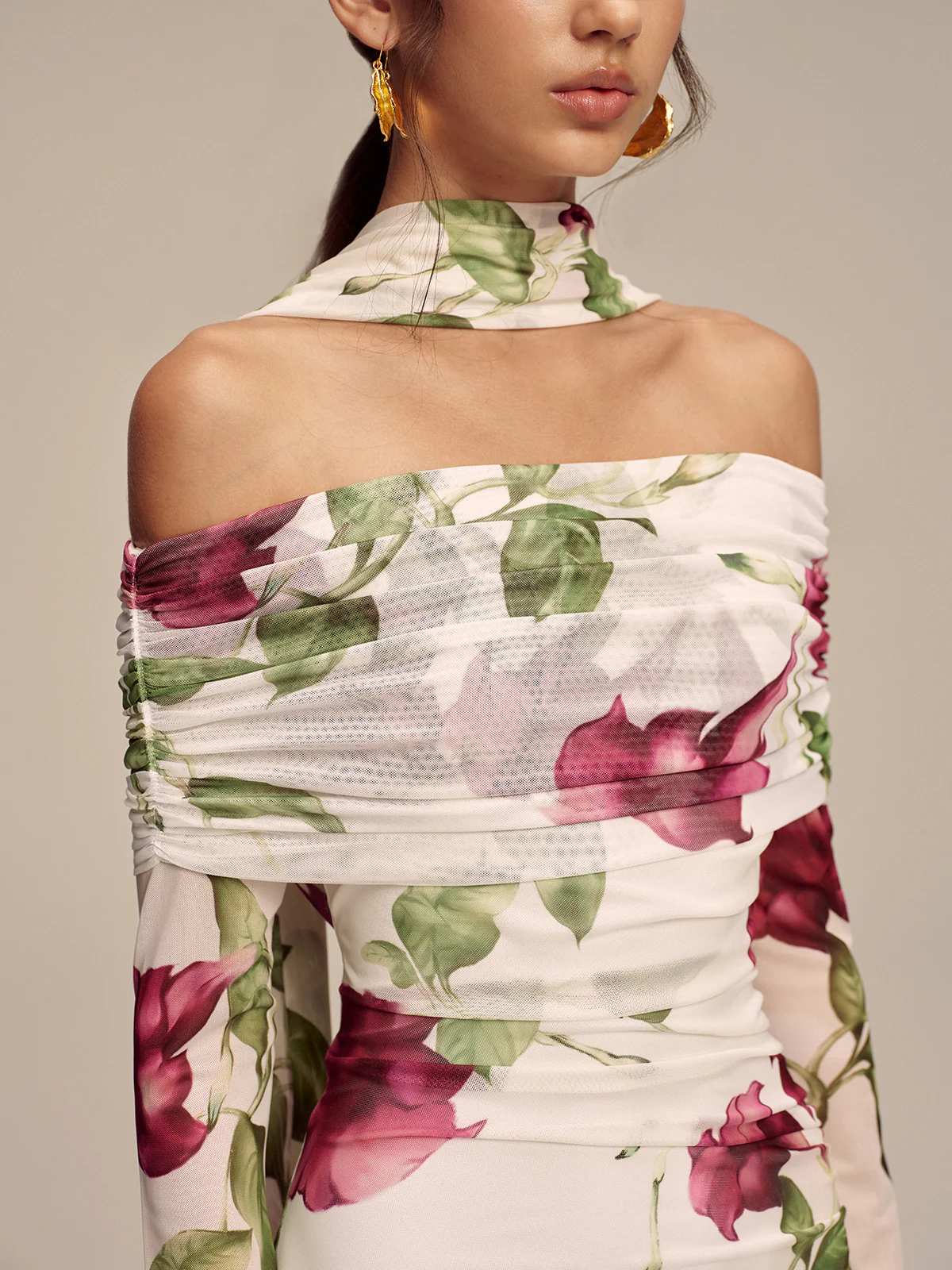 Floral Print Off-Shoulder Mesh Maxi Dress with Scarf Detail - Image 4
