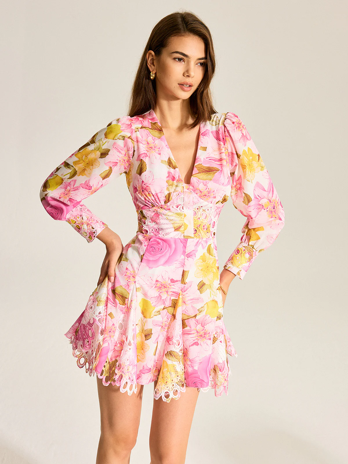 Floral Print V-Neck Dress With Eyelet Detail - Image 4