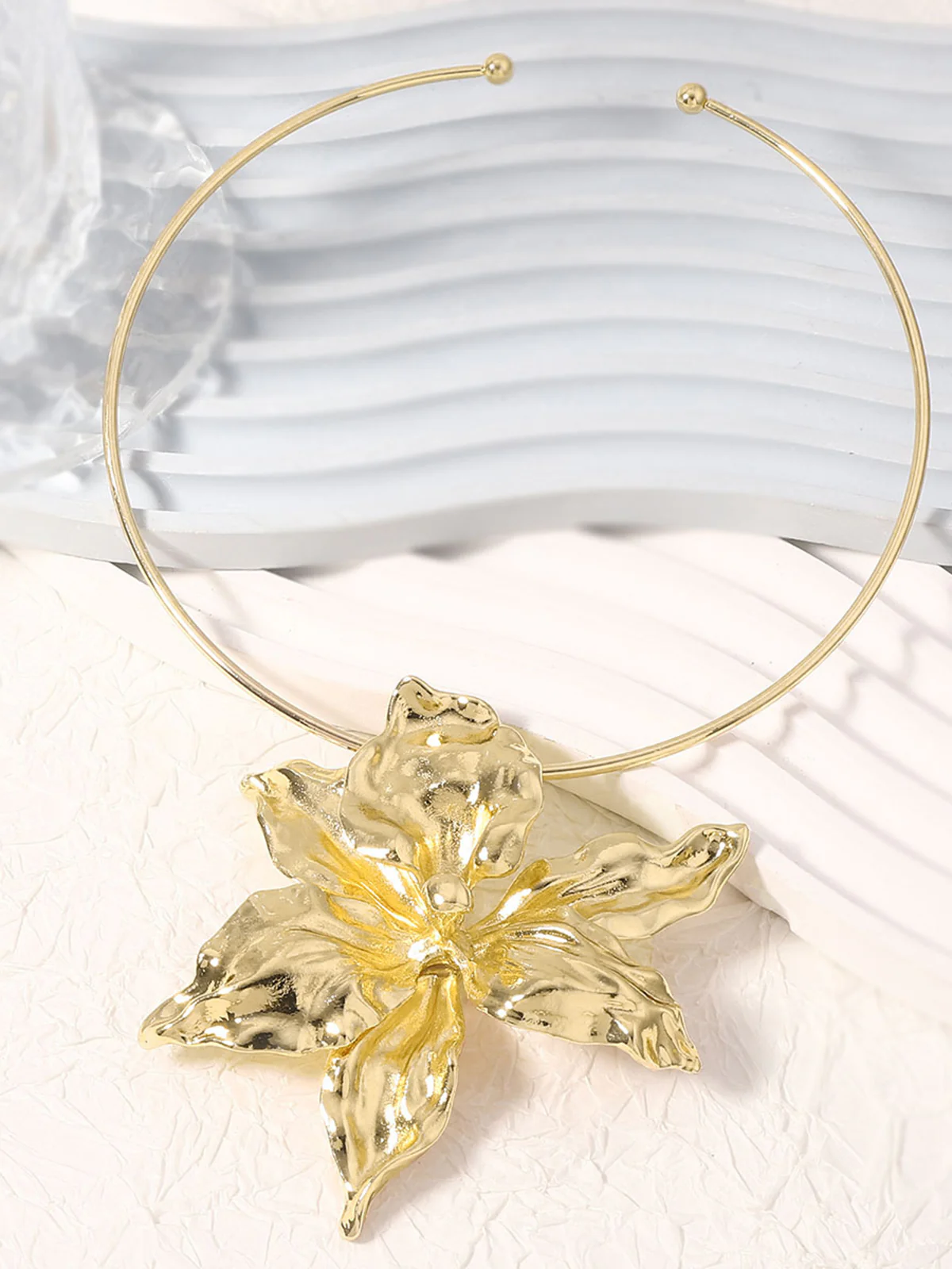 Floral Statement Choker Necklace - Image 2