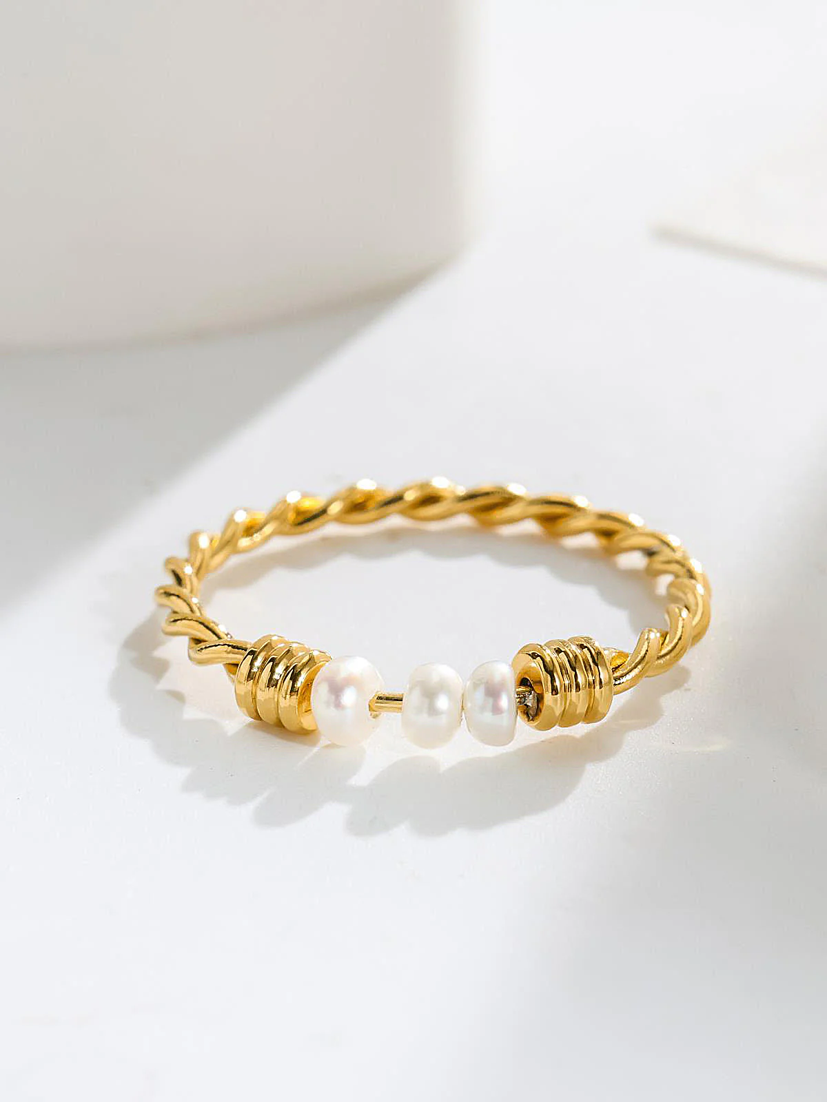 Freshwater Pearl Twisted Band Ring - Image 2