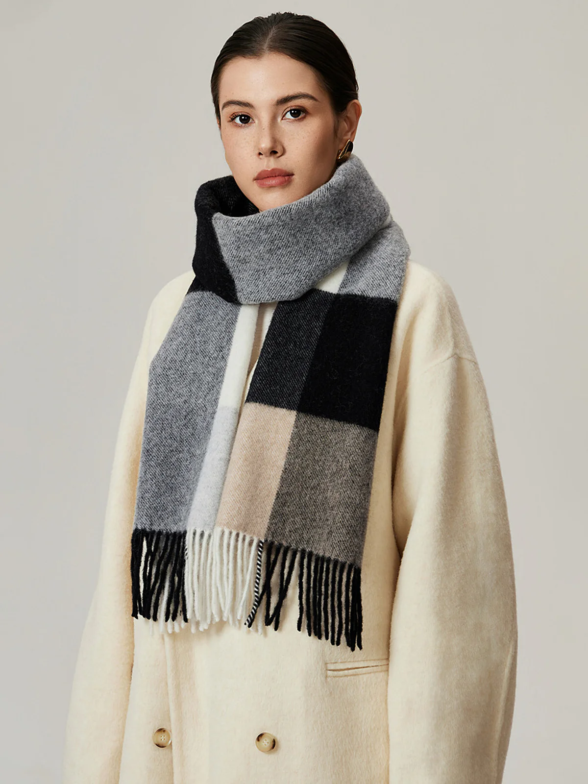 Fringe Detail Checkered Wool Scarf - Image 3