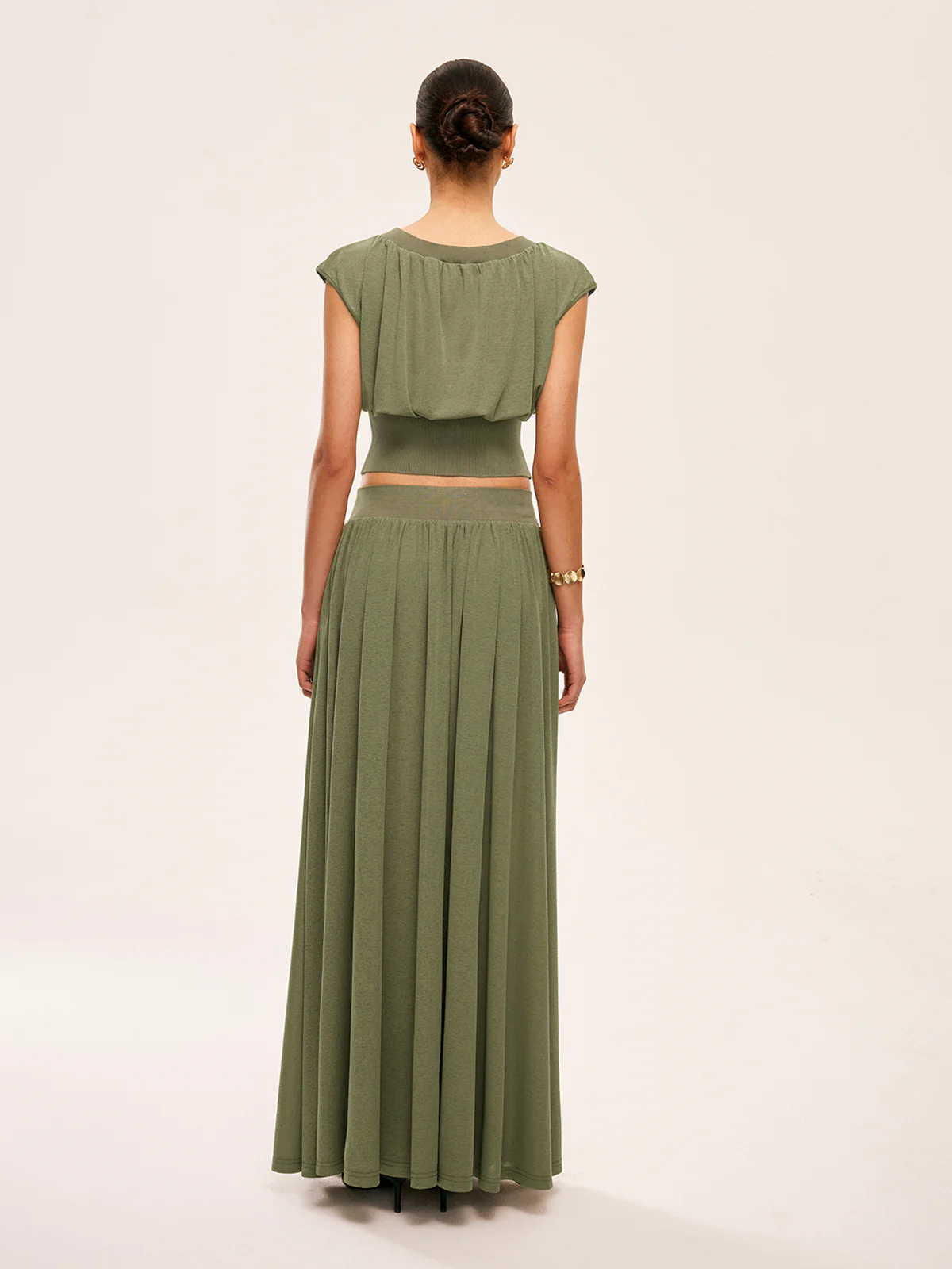 Gathered Waist Top With Flowy Skirt Set - Image 6