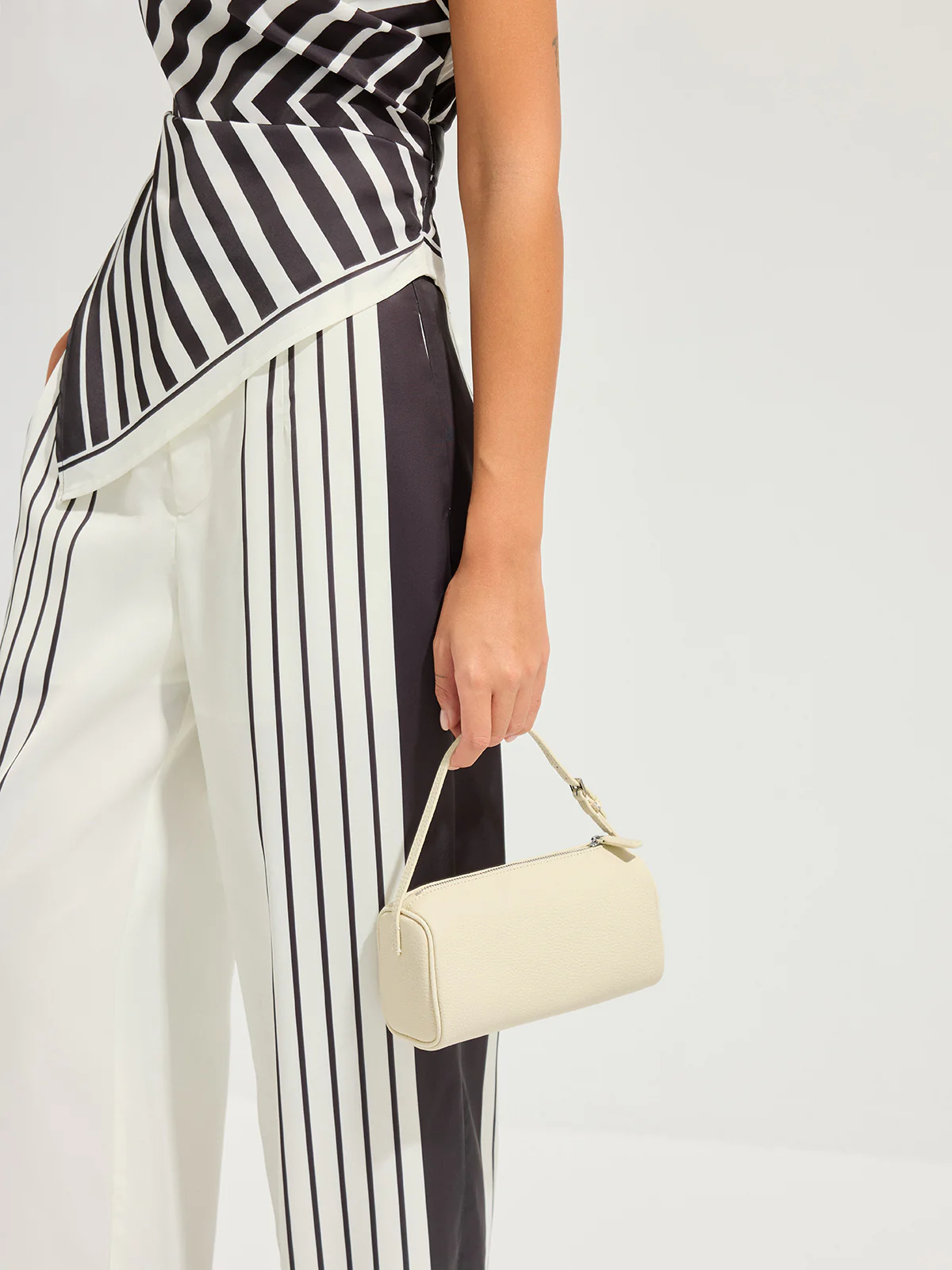 Genuine Leather Cylindrical Shoulder Bag - Image 2