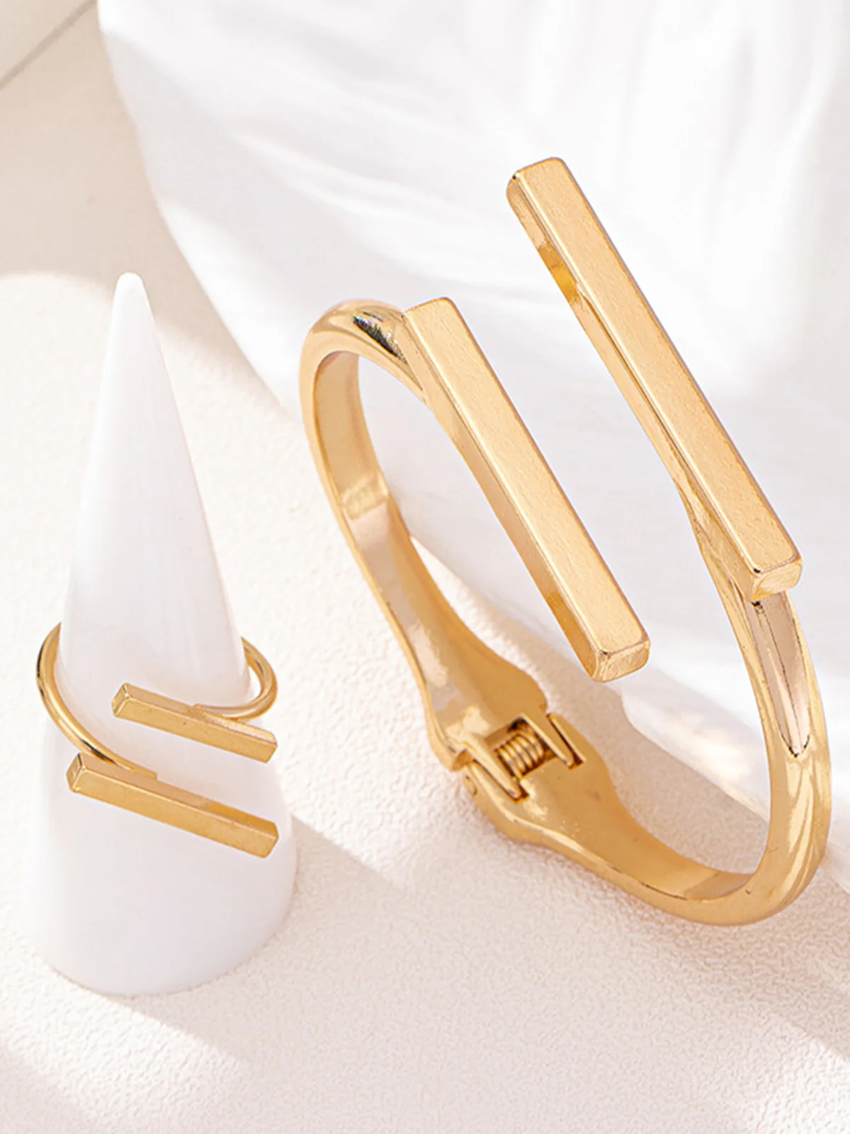 Geometric Golden Ring & Bracelet Set - Image 2