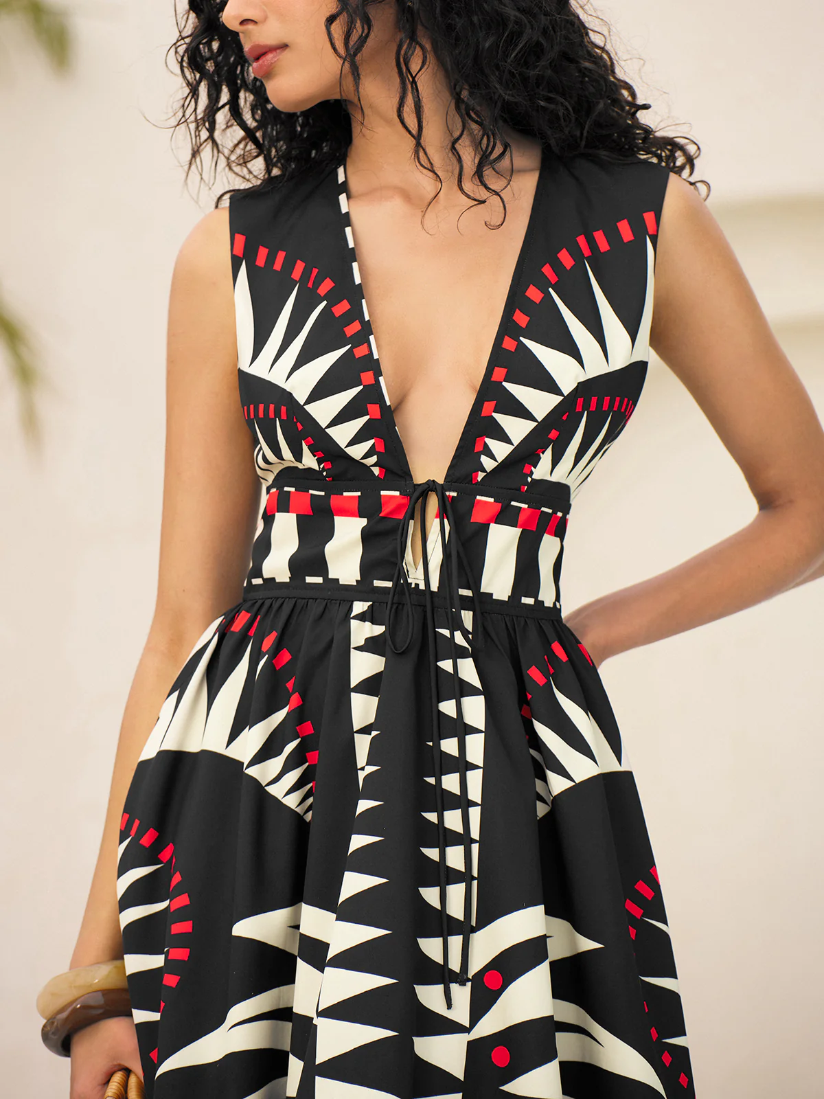 Geometric Graphic V-Neck Tie-Waist Zipper Sleeveless Dress - Image 4