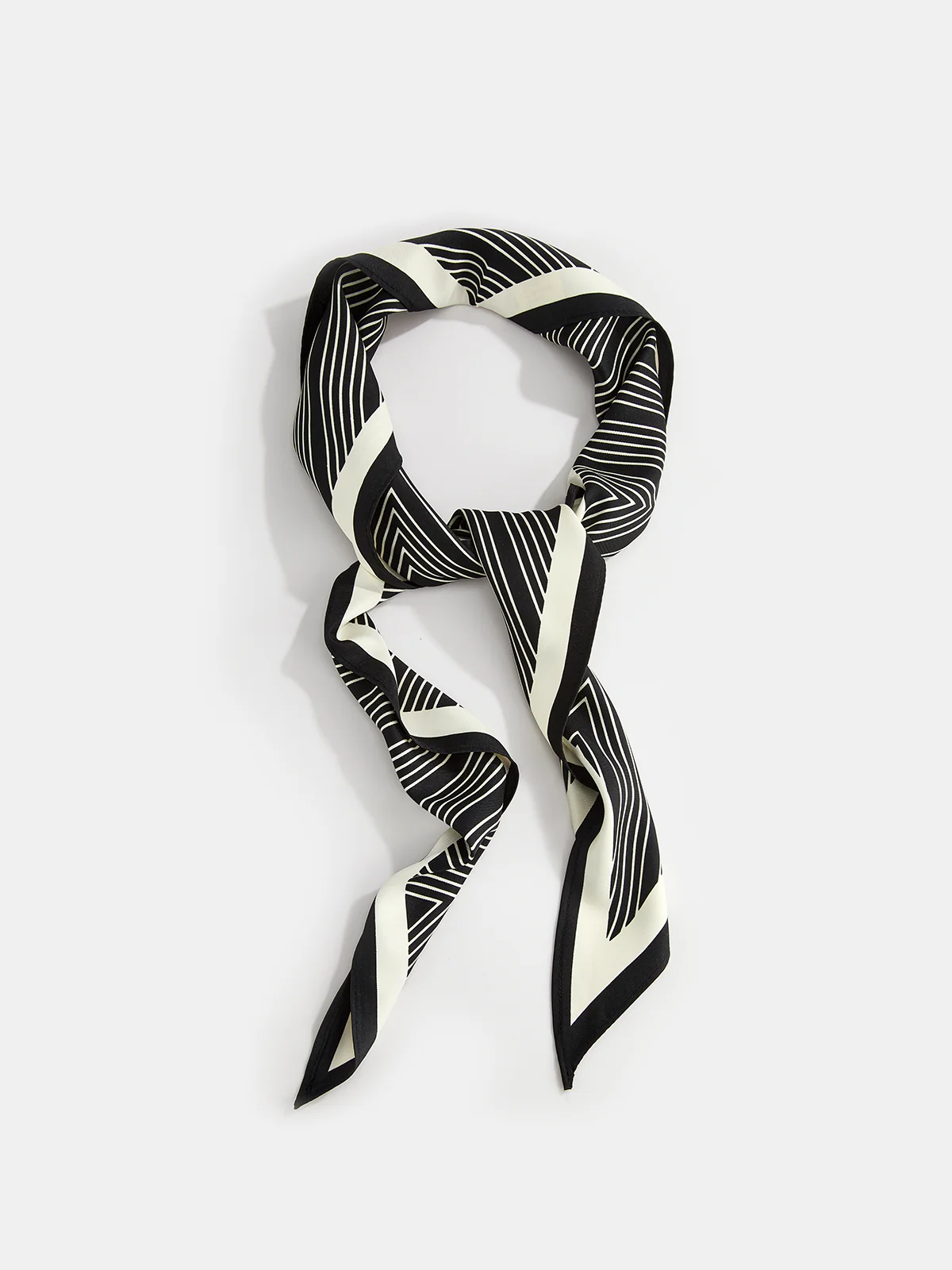 Geometric Striped Triangular Scarf