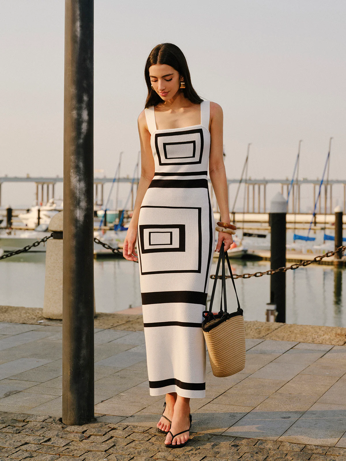 Geometrical Panel Square Neck Sweater Dress - Image 4