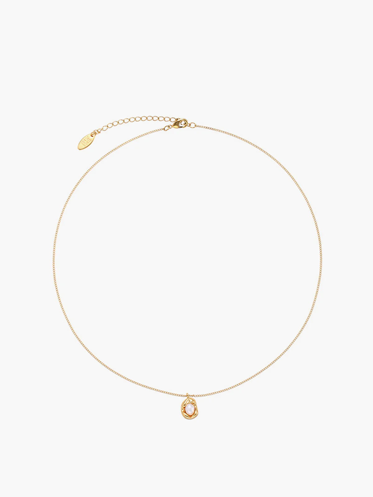 Golden Decor Pearl Pendant Necklace - Image 4