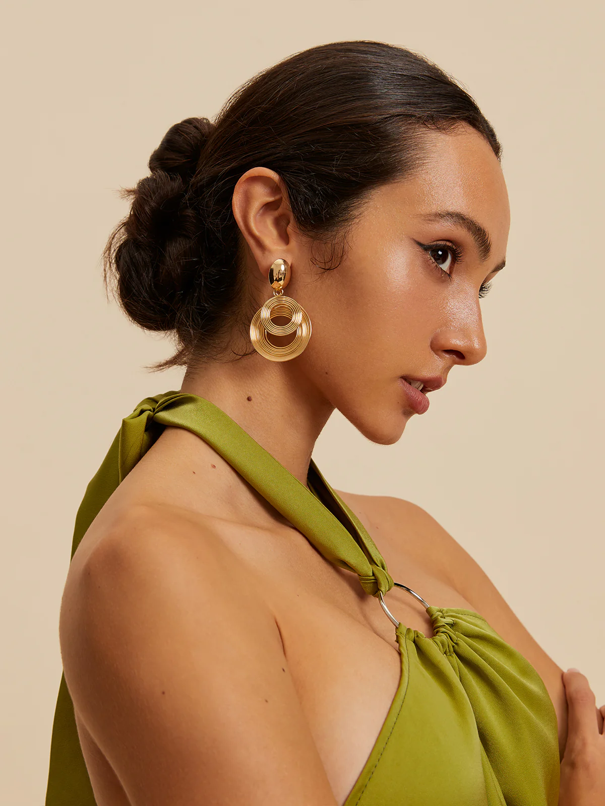 Golden Round Earrings - Image 3