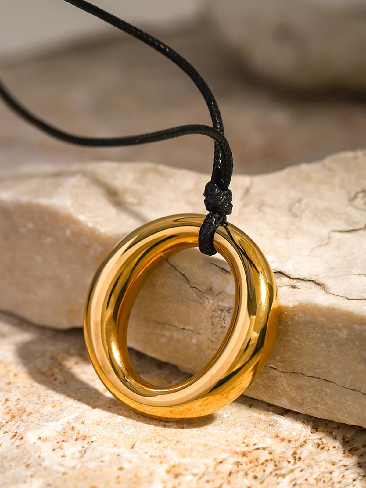 Golden Round Pendant Necklace - Image 3