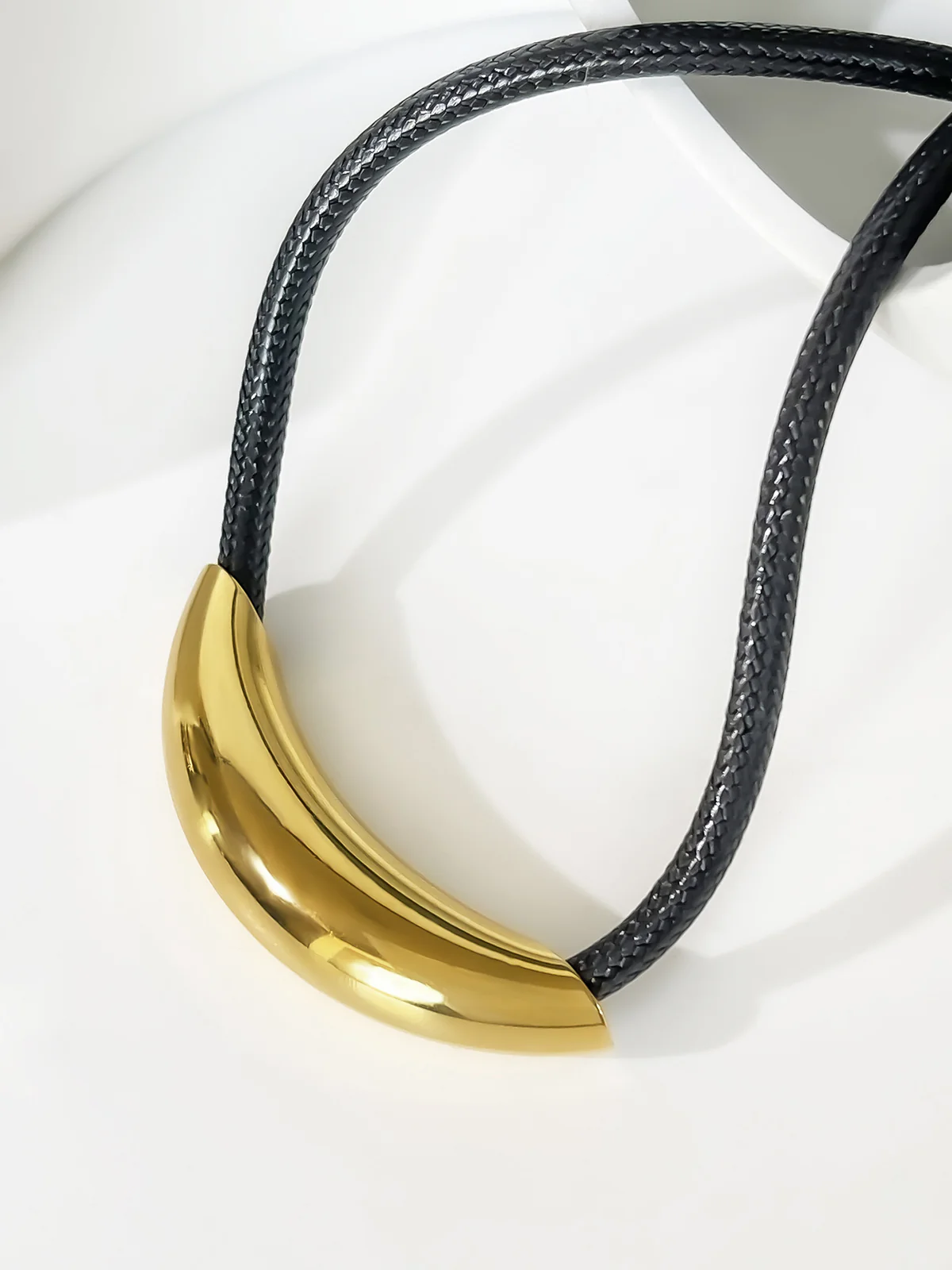 Golden Tube Rope Choker - Image 4