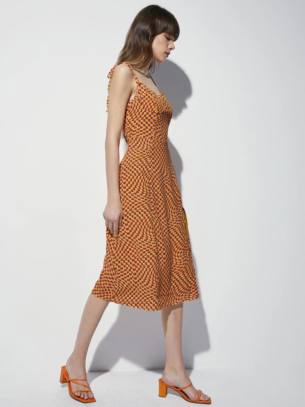 Groovy Contour Sleeveless Off The Shoulder Midi Dress - Image 3