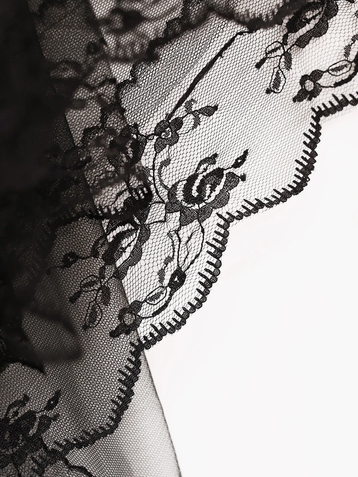 Halloween Ghost Bridal Veil - Image 3
