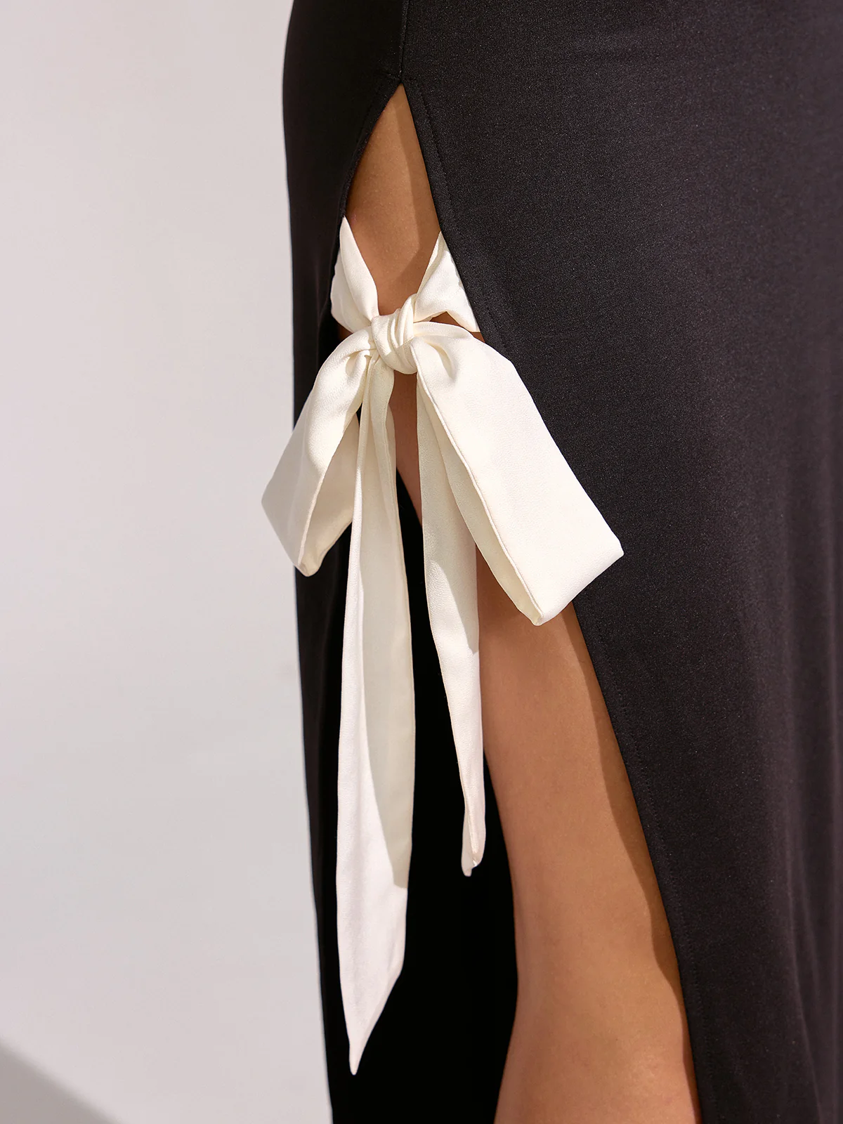 High Slit Bow Sleeveless Maxi Dress - Image 2
