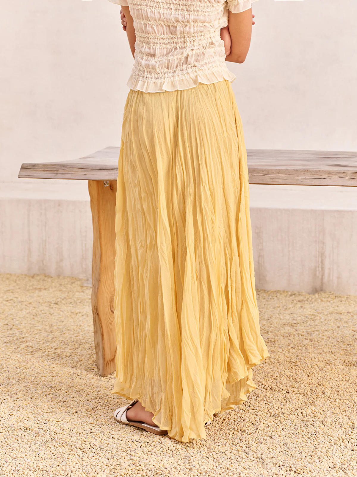 High-Waist Asymmetric Hem Crinkled Skirt - Image 6
