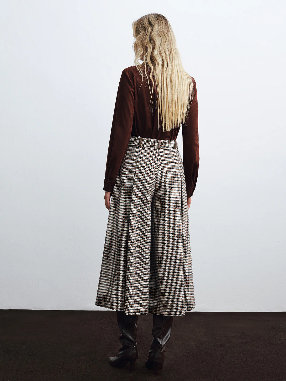 High-Waist Belted Houndstooth Wide-Leg Pants - Image 5