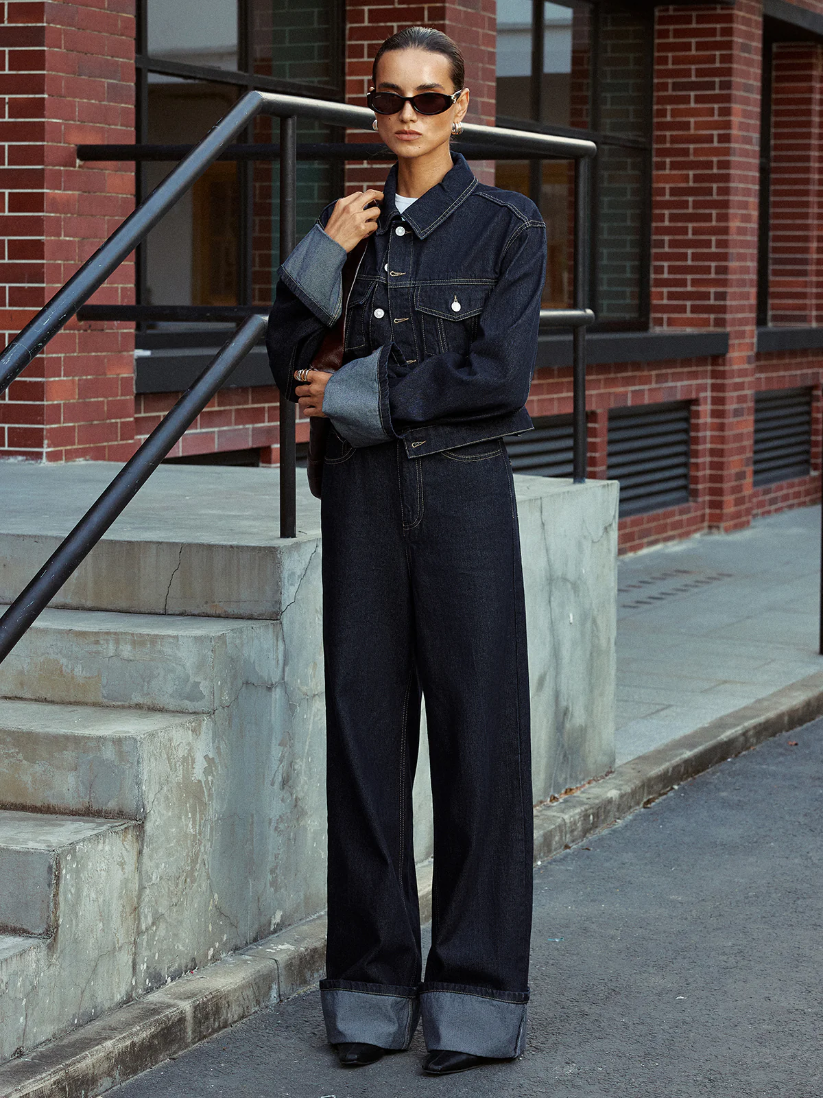High-Waist Cuffed Wide-Leg Jeans - Image 3