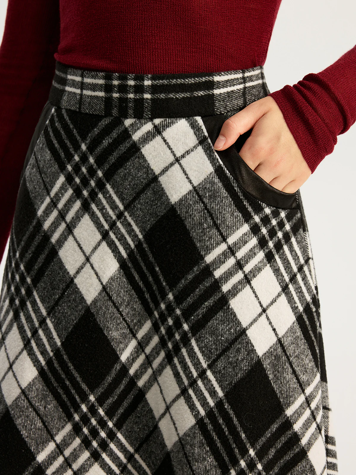 High Waist Line Flared Plaid Long Skirt - Image 2