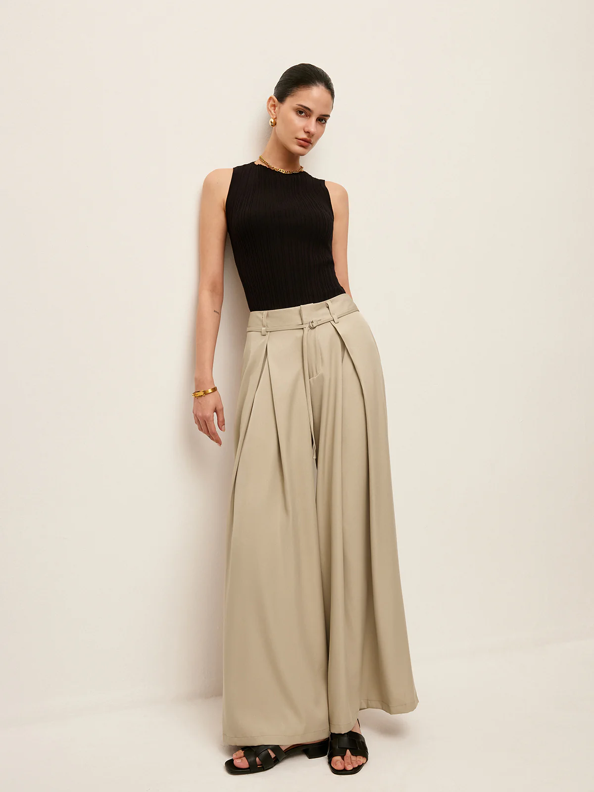 High-Waist Pockets Belted Pants - Image 2