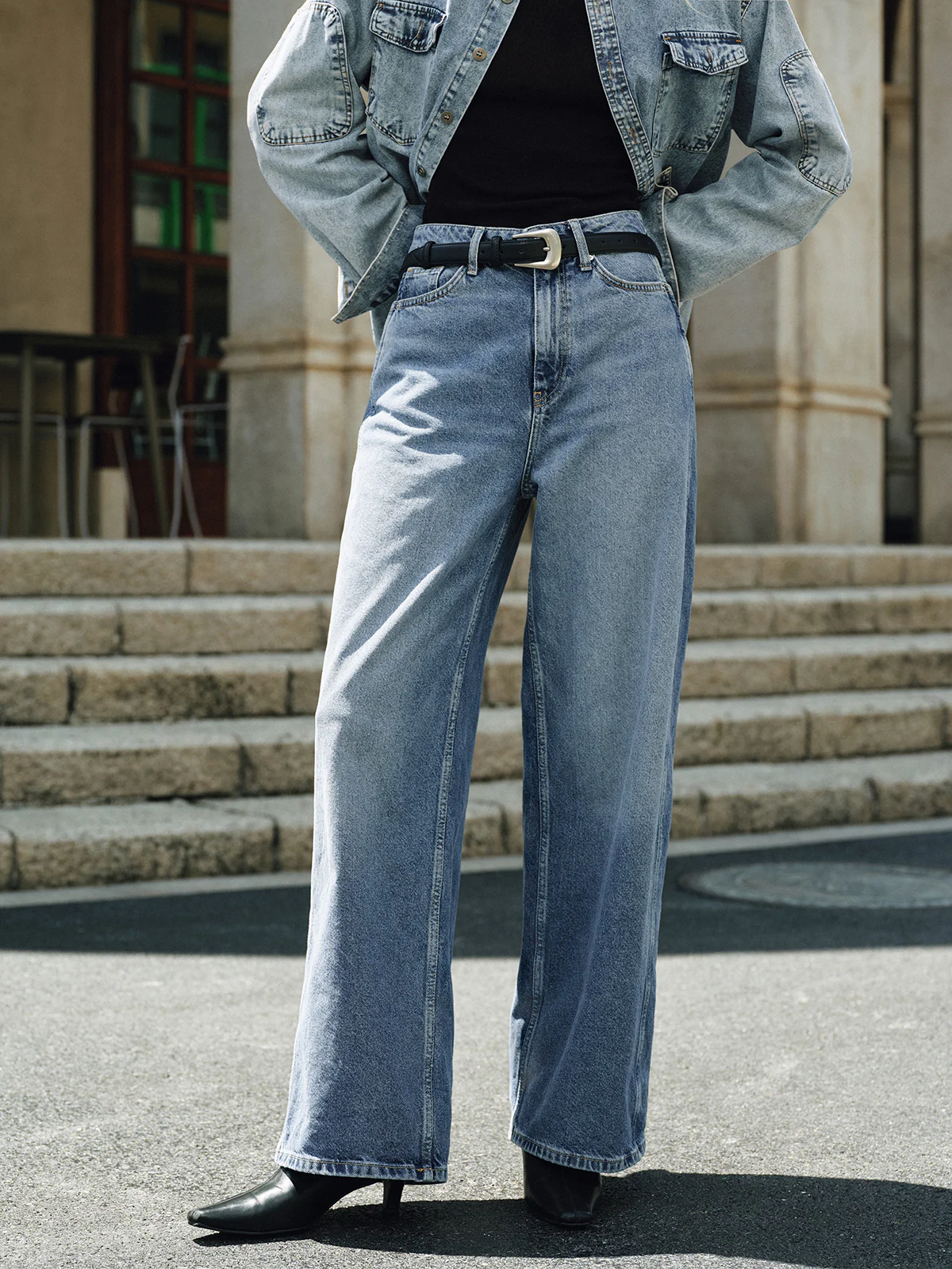 High-Waist Straight-Leg Denim Jeans - Image 2
