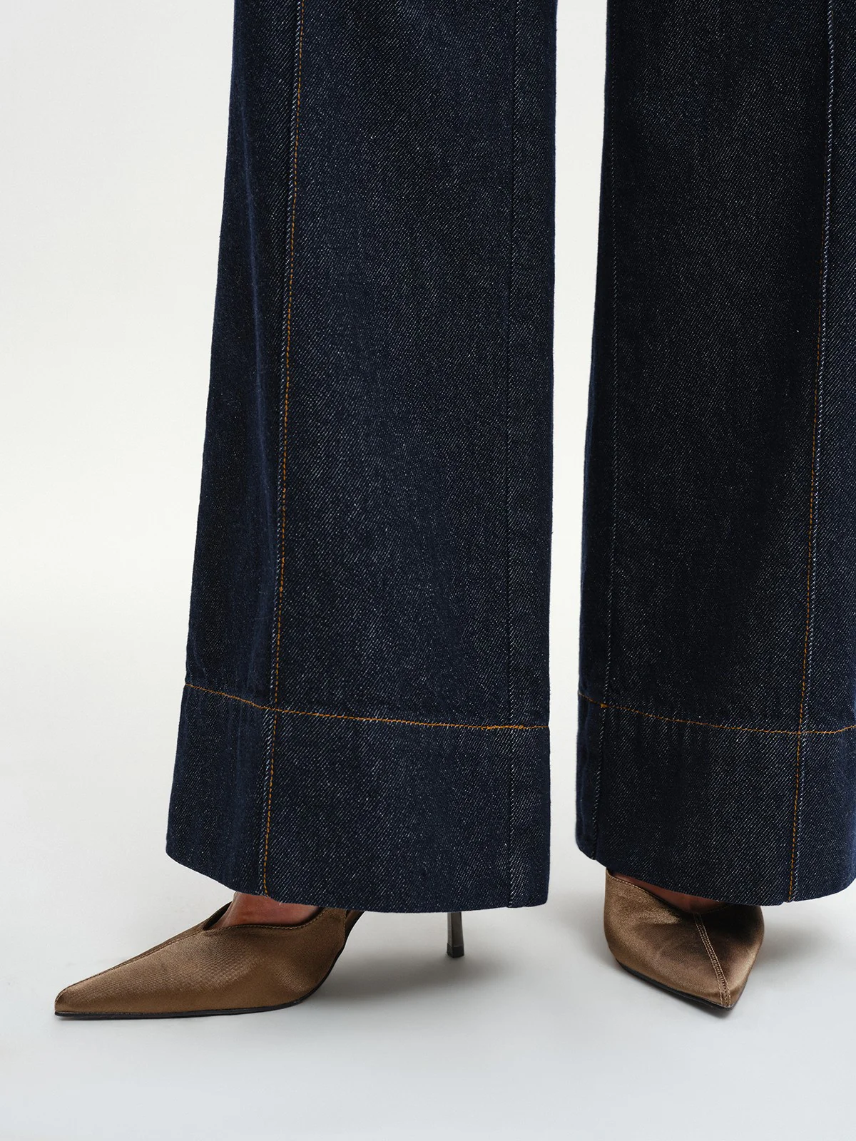 High-Waist Wide-Leg Denim Jeans - Image 5