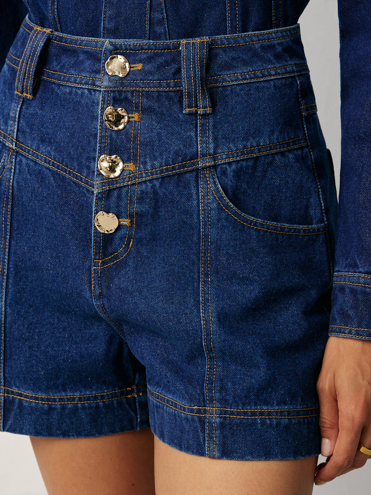 High-Waisted Button-Front Denim Short - Image 4