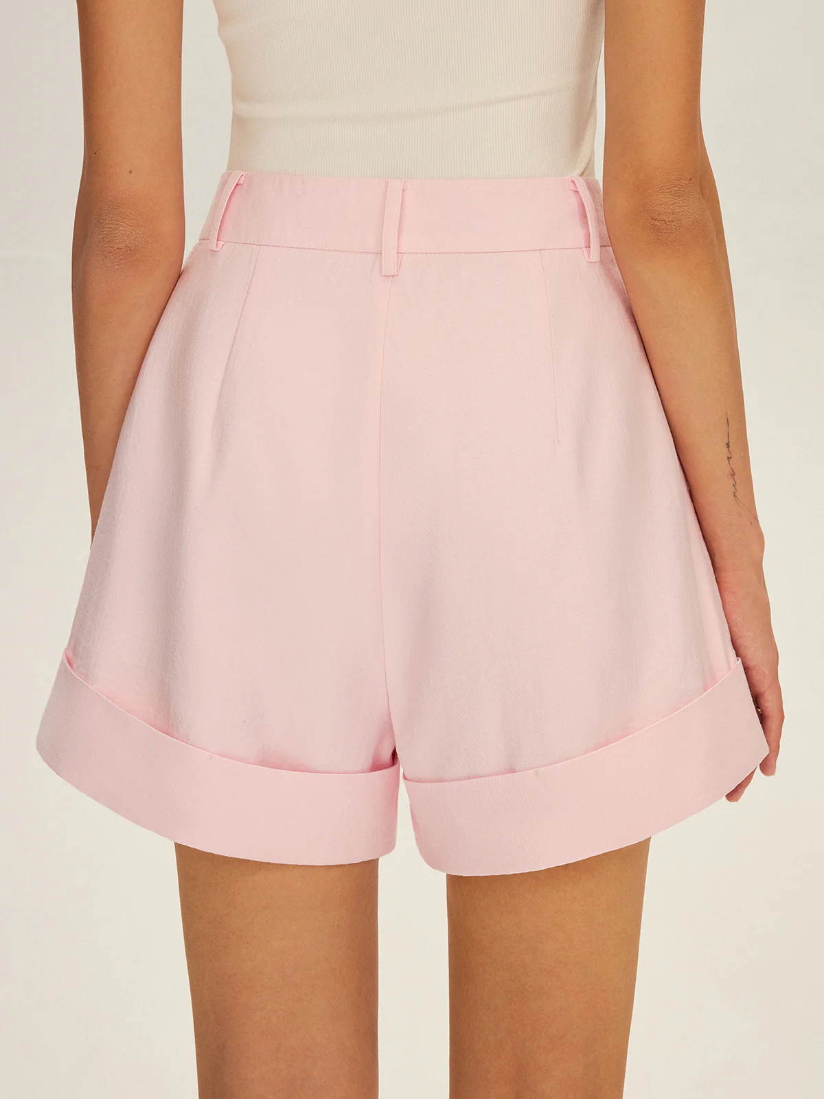 High-Waisted Cuffed Shorts - Image 6