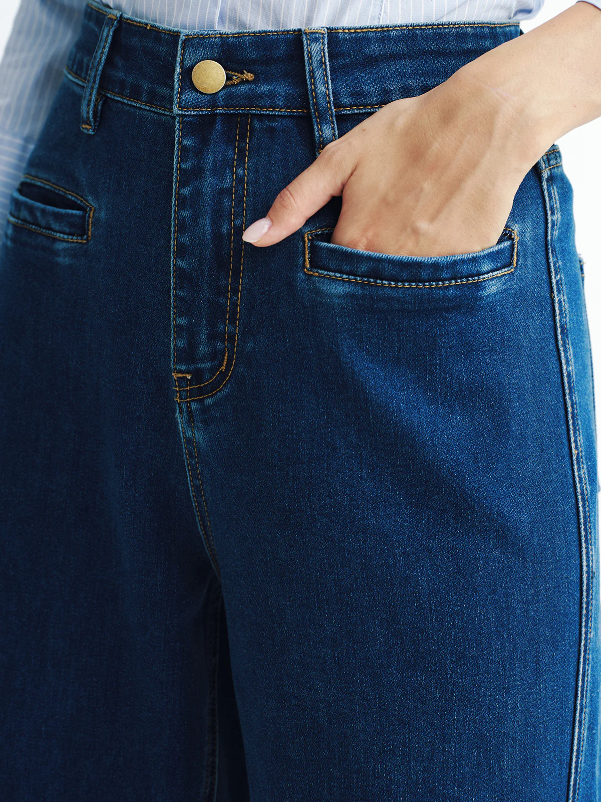 High-Waisted Denim Wide-Leg Jeans - Image 5