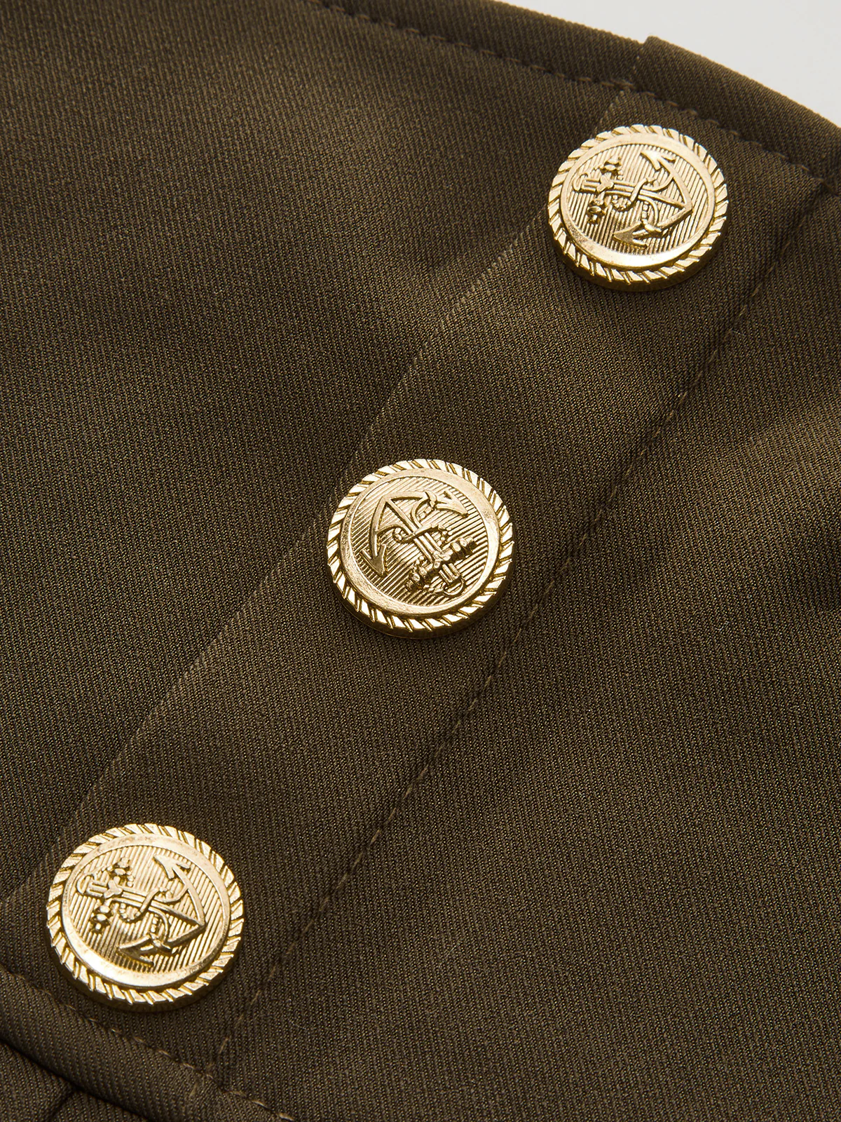 High-Waisted Pleated Mini Skirt with Decor Button - Image 3