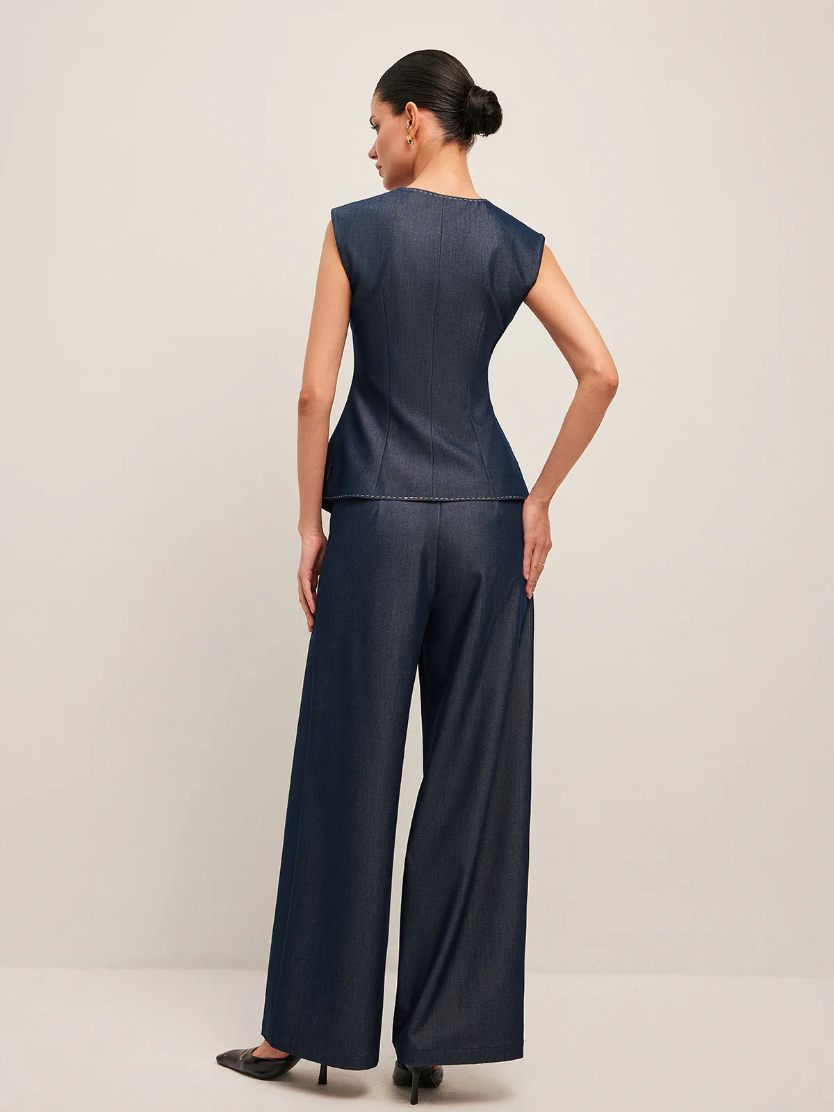High-Waisted Pleated Wide-Leg Pants - Image 6