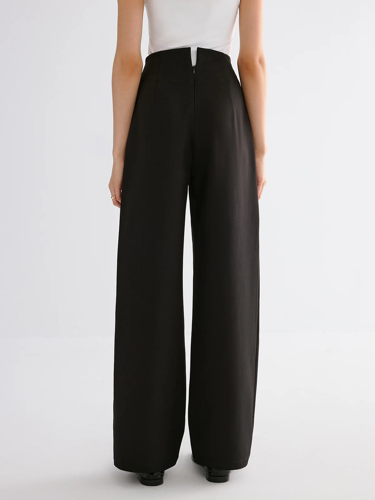 High-Waisted Wide-Leg Pants - Image 6