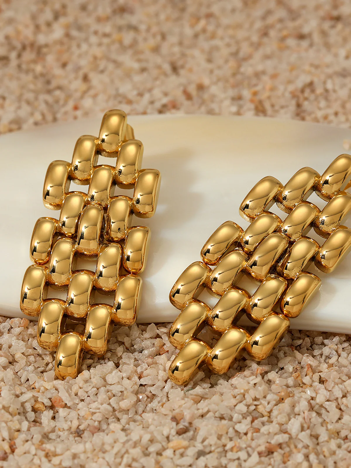 Hollow Beaded Chain Pendant Earrings - Image 4