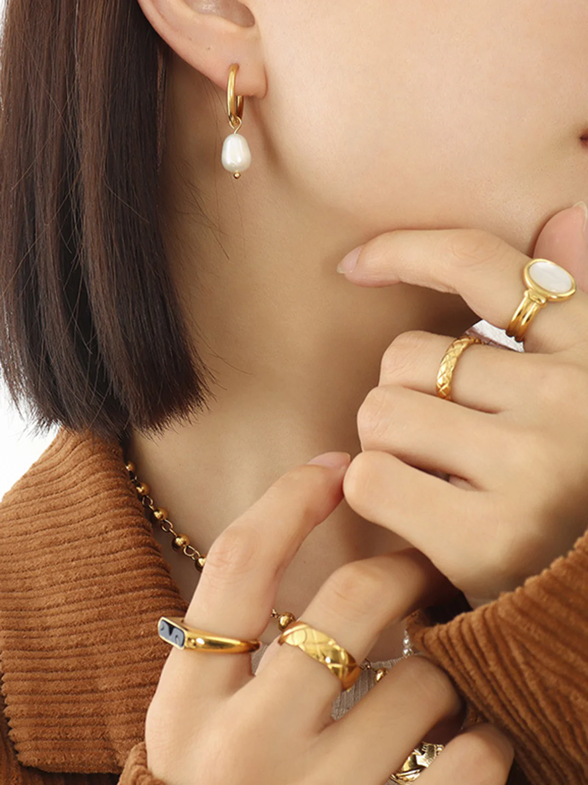 Hoop-Ring Pearl Drop Earrings - Image 5