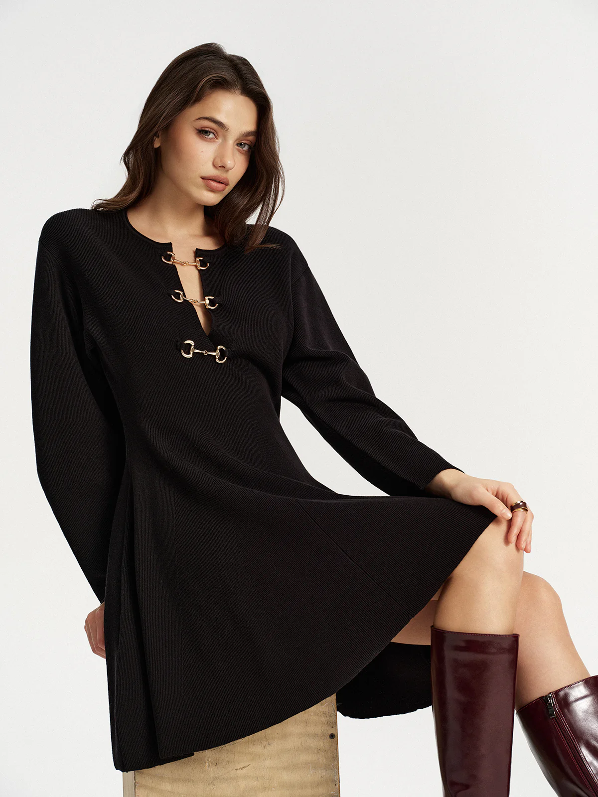 Horsebit Detail Knit Flared Dress - Image 5
