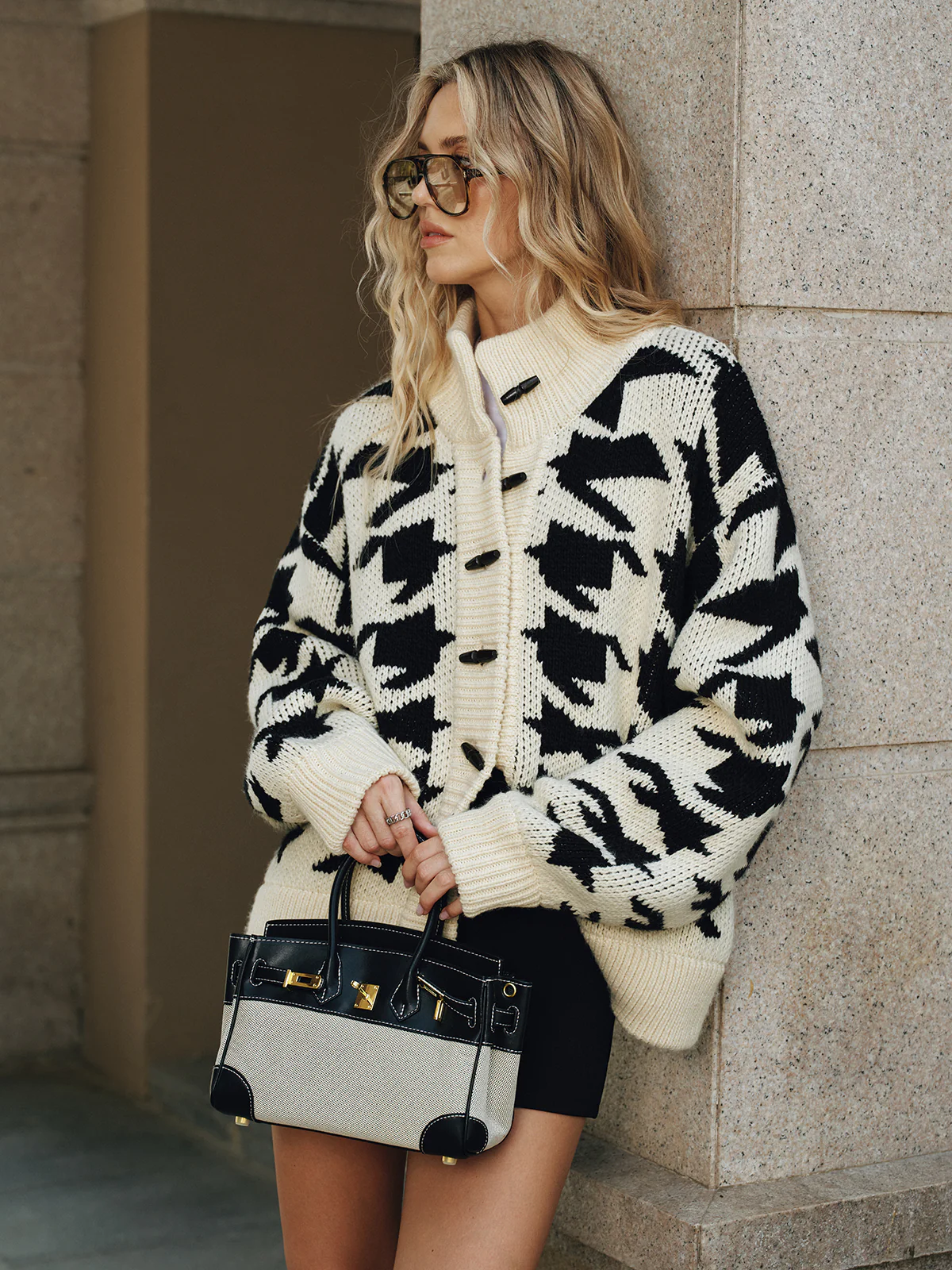 Houndstooth Horn Button Knit Cardigan - Image 5