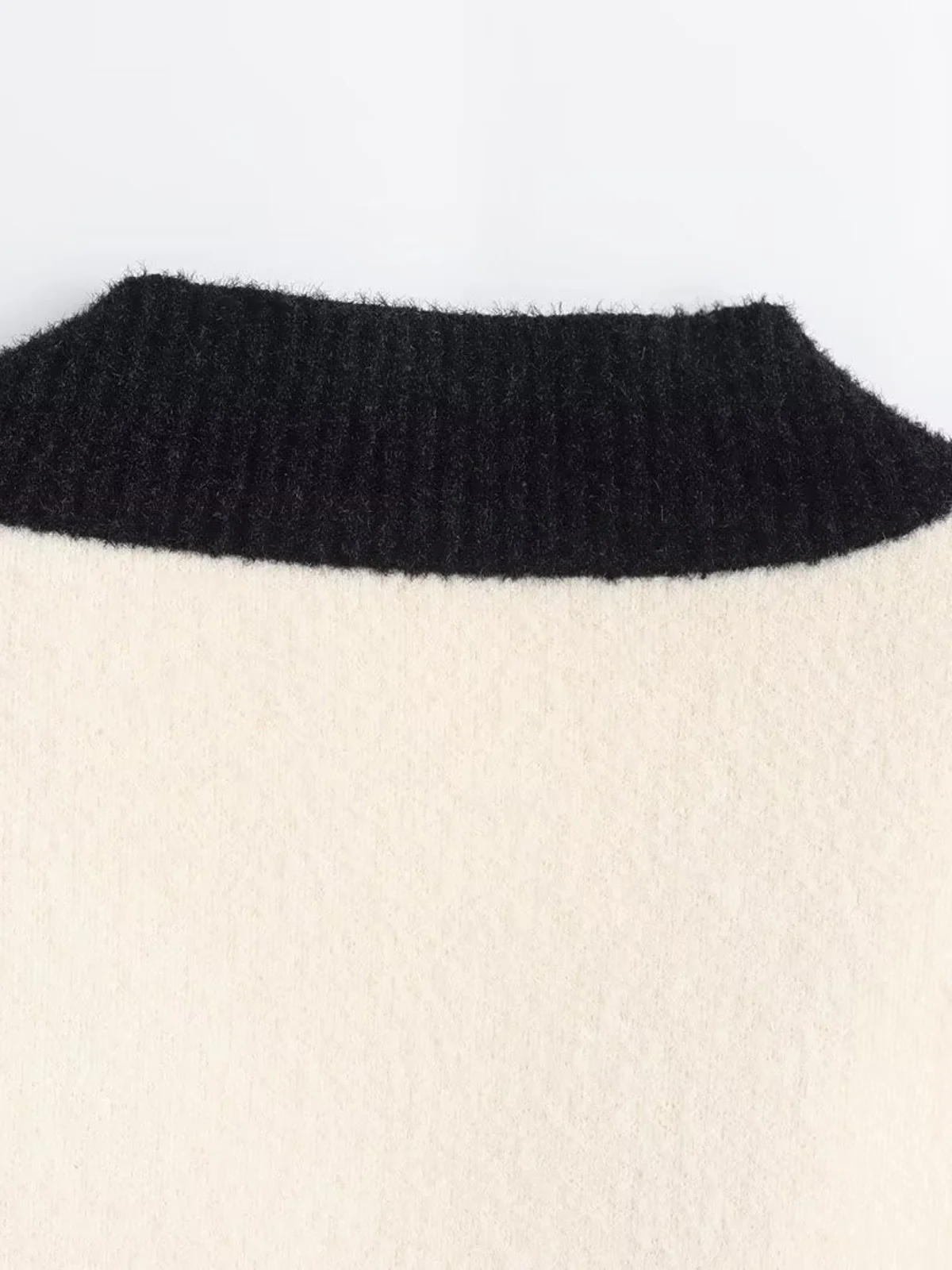 Into You Contrast Trim Sweater Vest - Image 5