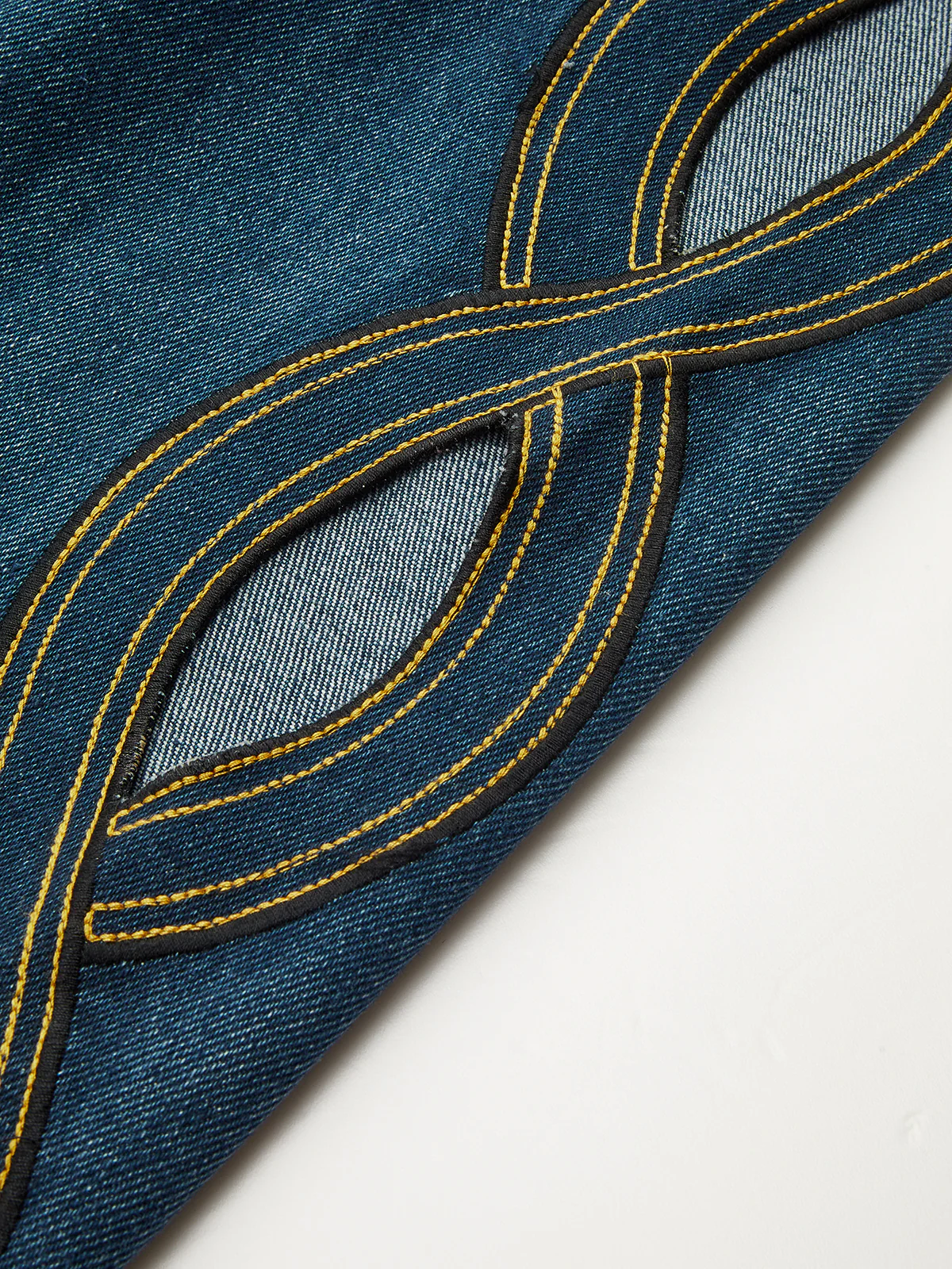 Irregular Cut-out Jeans - Image 5