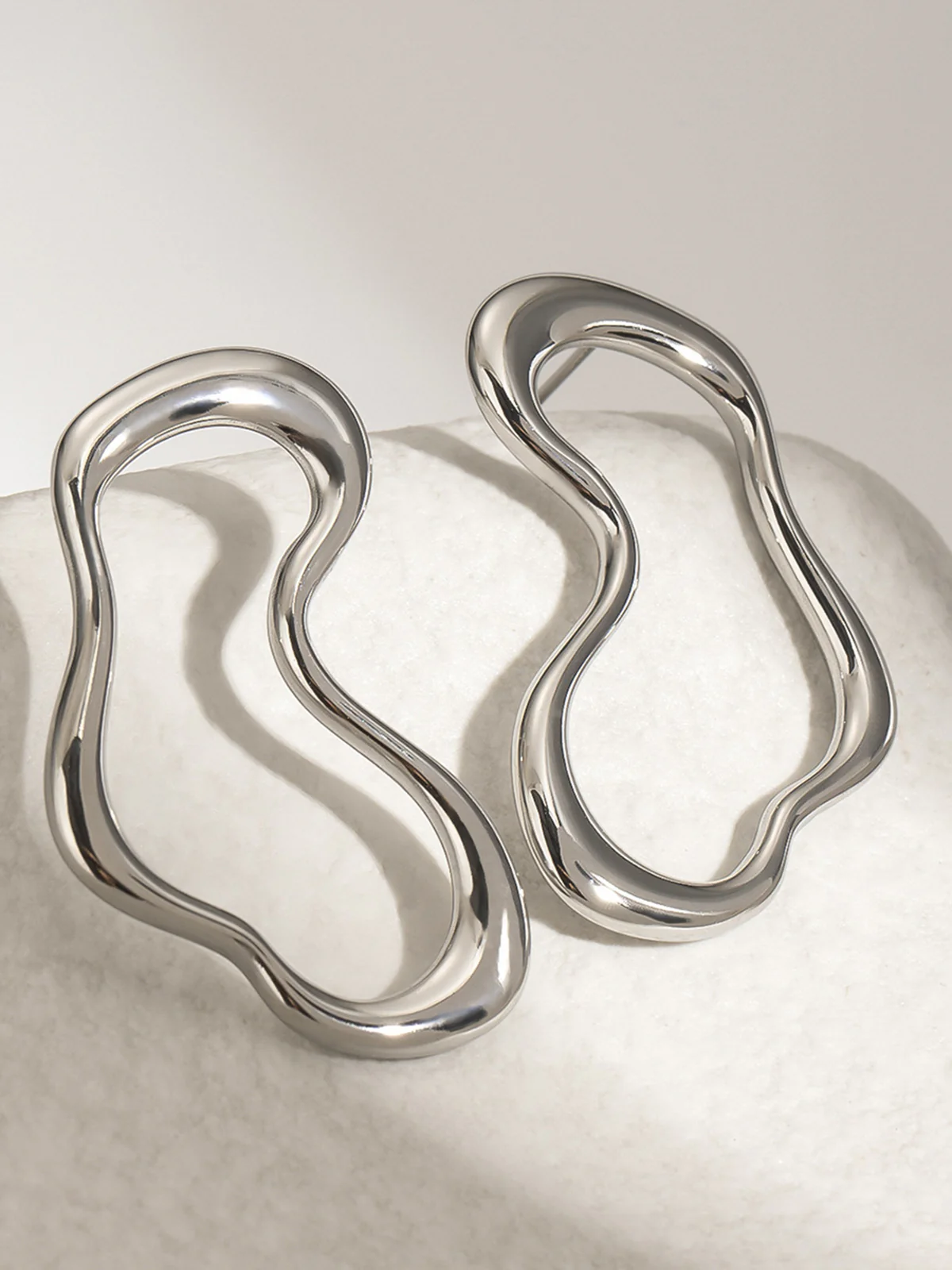 Irregular Metal Stud Earrings - Image 4