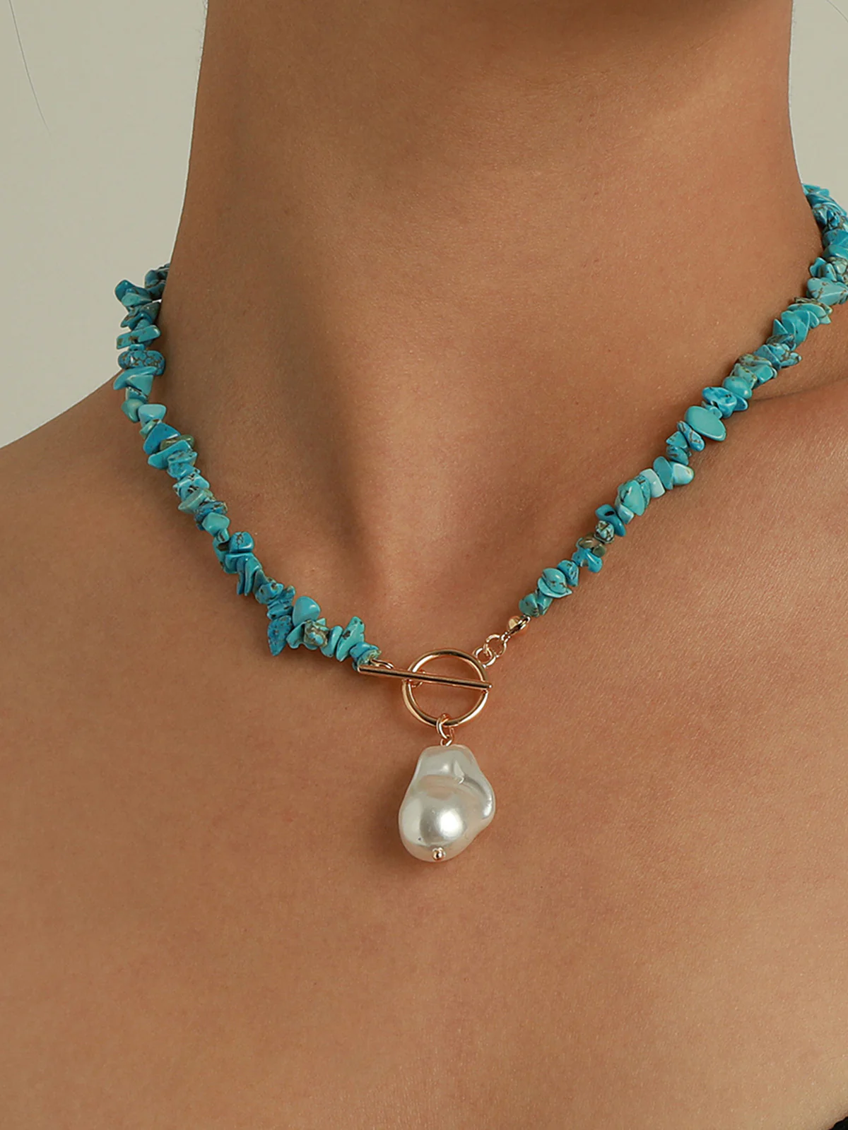 Irregular Pearl Green Turquoise Necklace - Image 3