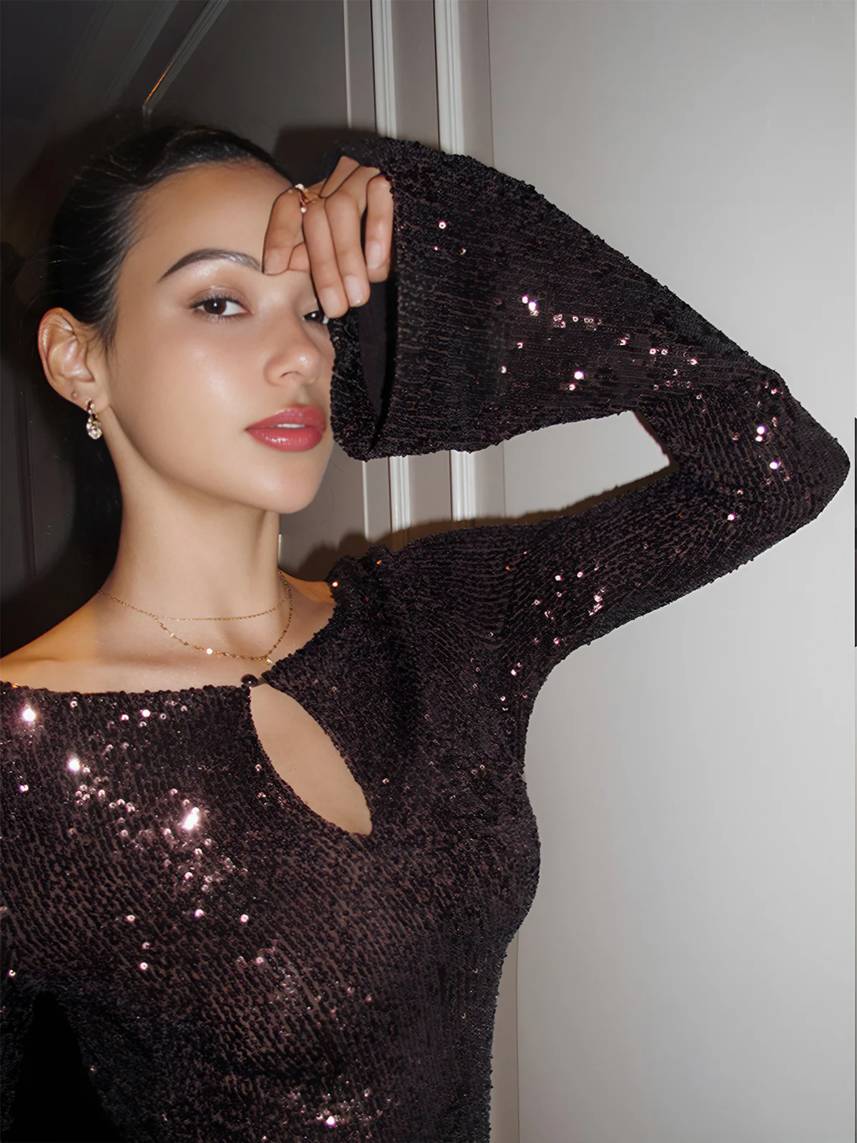 Keyhole Neckline Bell Sleeve Sequins Dress - Image 4