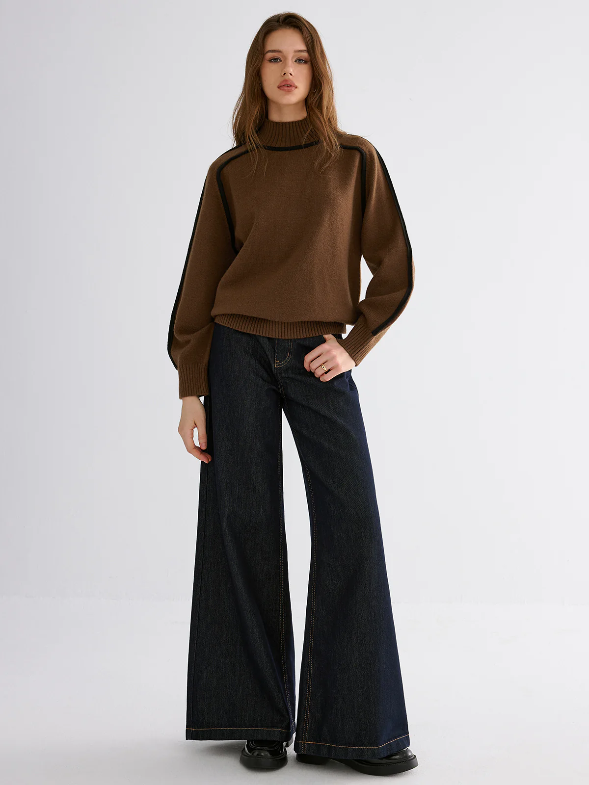 Knit Contrast Binding High Neck Sweater - Image 4