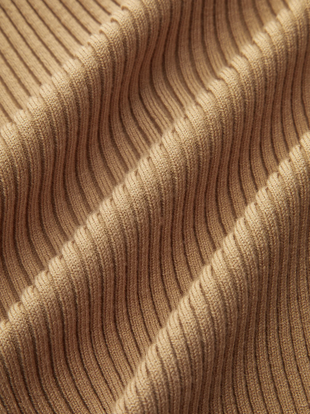 Knit Dress with Buttons and Matching Belt - Image 5