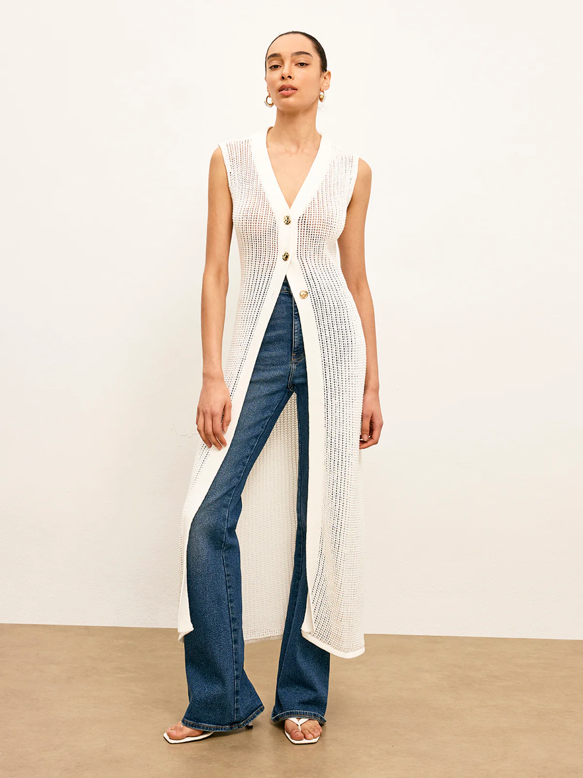 Knit Hollow Metal Detail Sleeveless Cardigan - Image 6