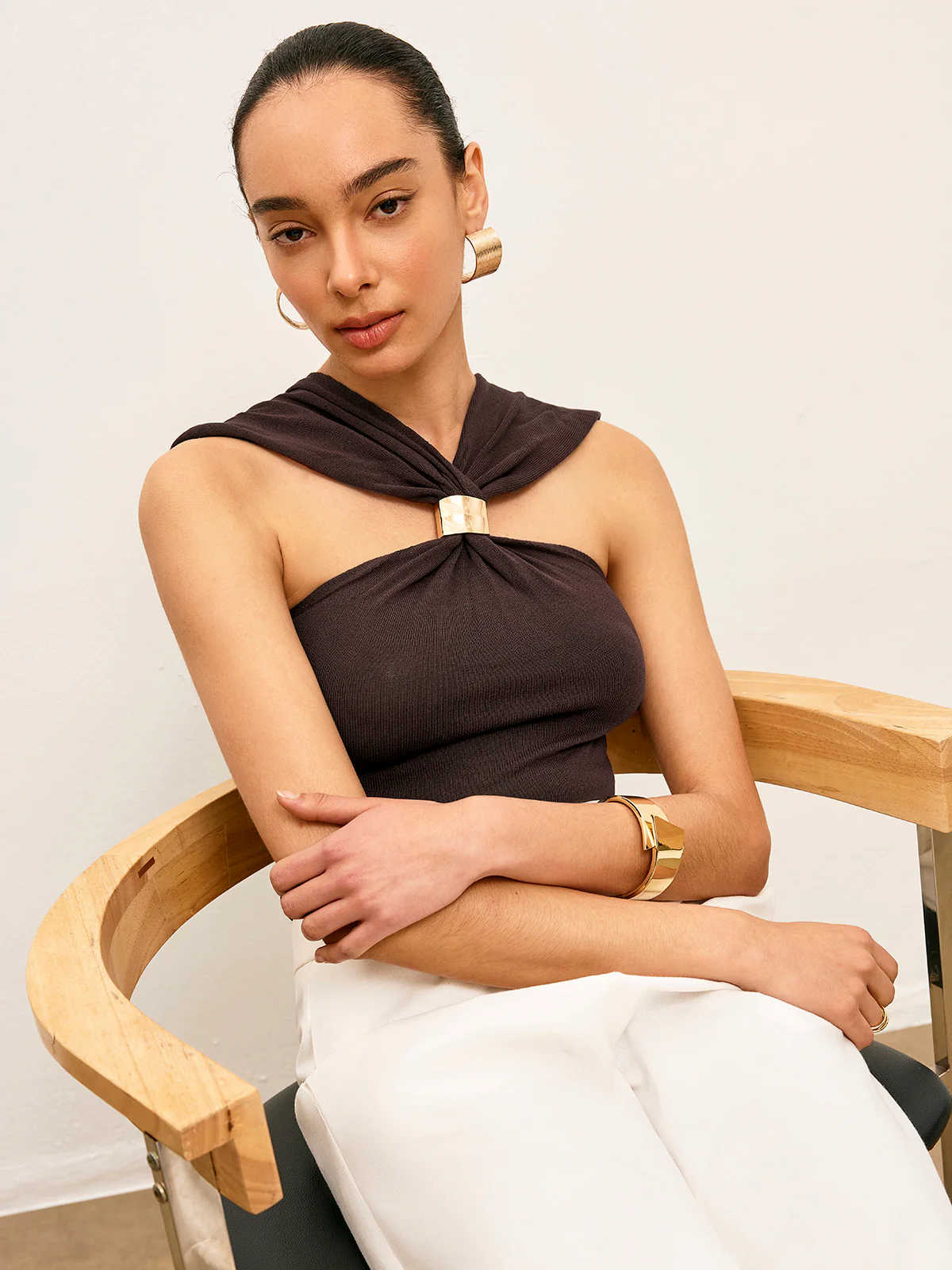 Knitted Twist Front Top With Gold Detail - Image 3